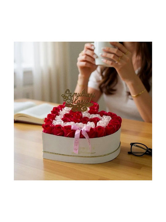 Aranjament Floral Passion 45 Trandafiri Săpun În Cutie În Formă De Inimă Topper „La Mulți Ani Maria” Roșu-Roz
