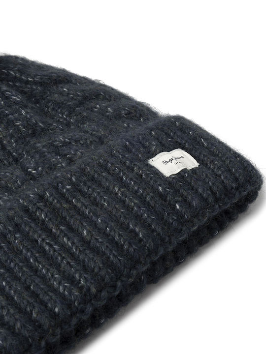 Beanie Beanie Knitted in Blue color