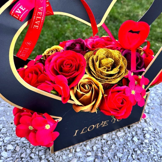 Aranjament Floral De Valentine Din Trandafiri De Săpun Hortensii Catifea Decorațiune În Cutie Cu Mâner Design Inima Roșu-Auriu-Burgundia