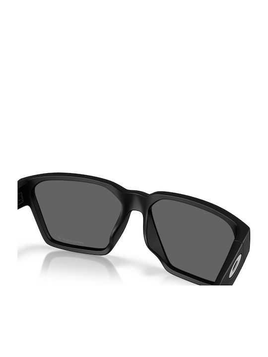 Oakley Men's Sunglasses with Black Plastic Frame and Gray Lens OO9497-02