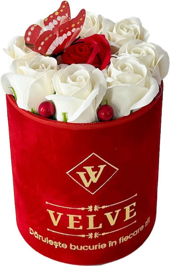 Pachet Special De Valentine Pernă Brodată În Formă De Inimă "I Love You" Praline Raffaello 80g Aranjament Floral 9 Trandafiri De Săpun Roșii