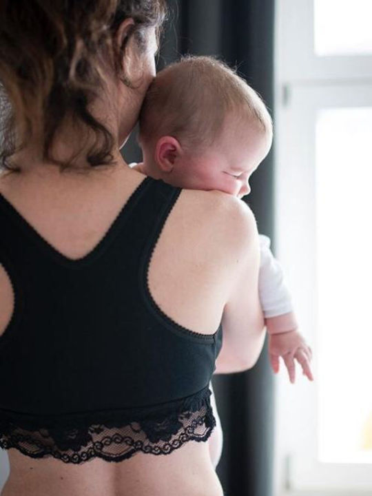 Carriwell Maternity & Nursing Bra Wrapped Black