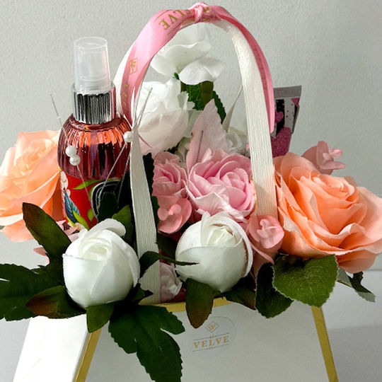 Coș Cadou Vivv Flori Handmade Cremă De Mâini Vivian Gray Apă De Colonye Eyup Amber
