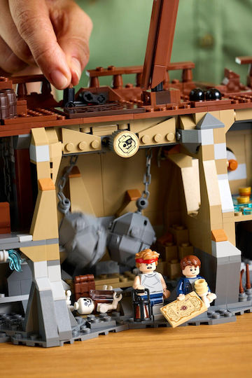 LEGO Ideas The Goonies за 18+ Години 2912 Бройки