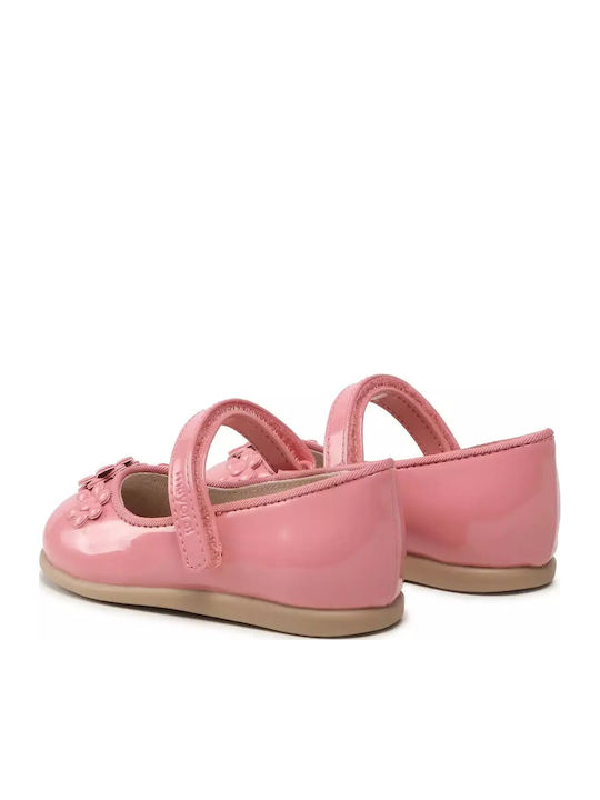 Παιδικές Μπαλαρίνες mit Bügel- und Schleifenverschluss Lackleder Rosa