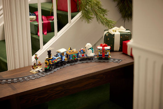 LEGO Icons Holiday Express Train For 18+ Years 956 Pieces