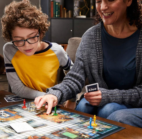 Board Game Cluedo The Classic Mystery for 2-6 Players 8+ Years Old Hasbro