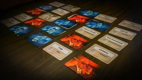 Настолна игра Κωδική Ονομασία - Codenames за 2-8 играчи 14+ години Kaissa