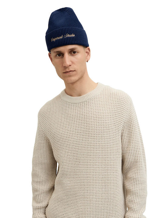 Beanie Beanie Knitted in Navy Blue color