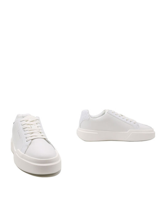 Sneakers White