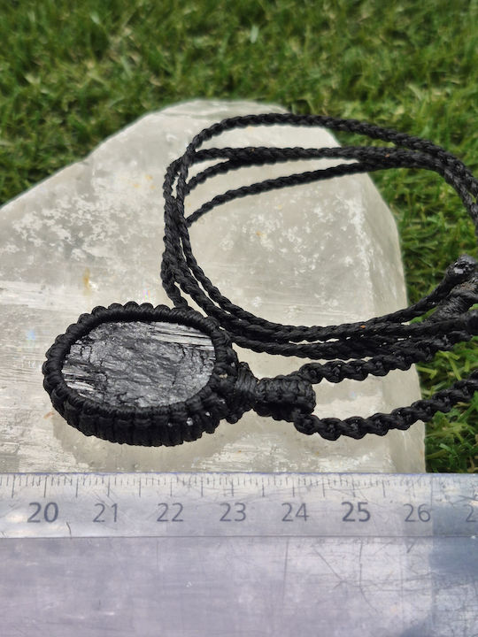 Colier Macrame cu Turmalină Neagră – Bijuterie Handmade cu Piatră Semiprețioasă
