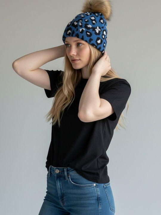 Pom Pom Beanie Beanie Knitted in Blue color