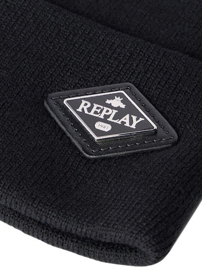 Beanie Beanie Knitted in Black color