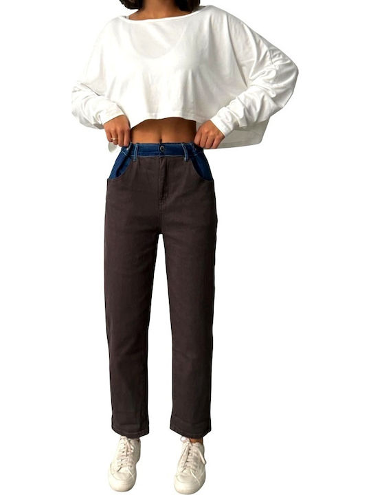 Hoch tailliert Damenjeans in Boyfriend-Passform Brown