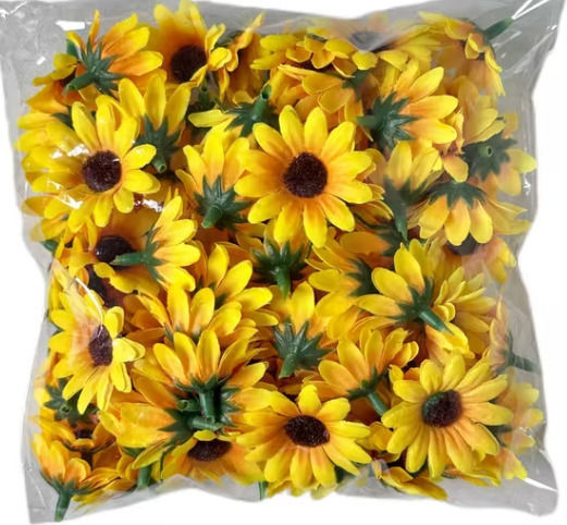 25 Pieces Plastic Daisies 4cm