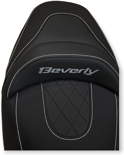 Beverly350 Piaggio '13 Anti-Slip Quilted Baklavato Motorcycle Seat Cover Carbon Look White Stitching Light Grey Logo