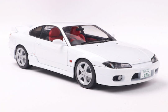 Machetă Mașină Nissan Silvia S15 Specr Aero Aspen Alb 1999 Scara 1:18 Solido