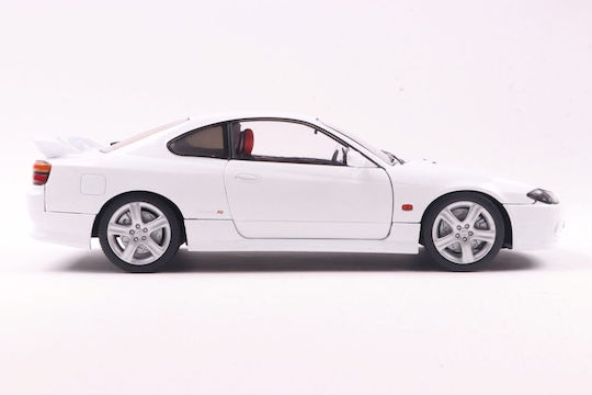 Machetă Mașină Nissan Silvia S15 Specr Aero Aspen Alb 1999 Scara 1:18 Solido