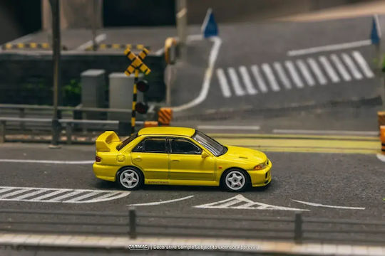 Macheta Auto Mitsubishi Lancer GSR Evolution 3 Gelb 1:64 Tarmac
