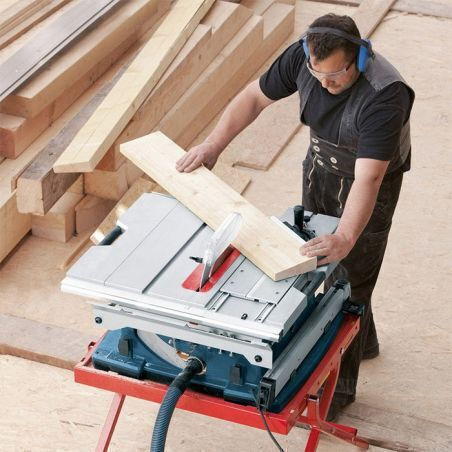 Bosch Gts 10 Xc Professional Дърводелски трион с мощност 2100W и Диаметър на диска за рязане 254мм