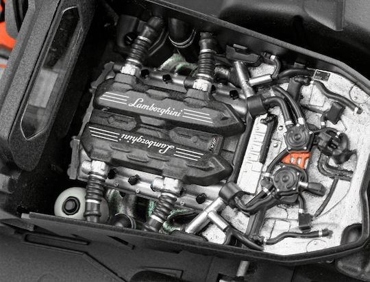 Сглобяем модел Revell Lamborghini Revuelto Автомобил 105 части