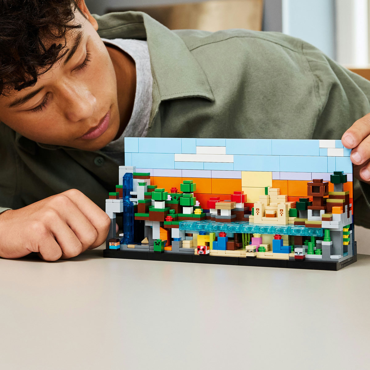 えみ　計７点☆MINI１・２・３カラフル LEGO Minecraft Mini Biomes pentru 12+ Ani 797 Bucăți 21589