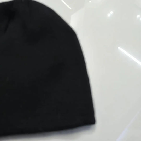 Beanie Unisex Beanie Knitted in Black color