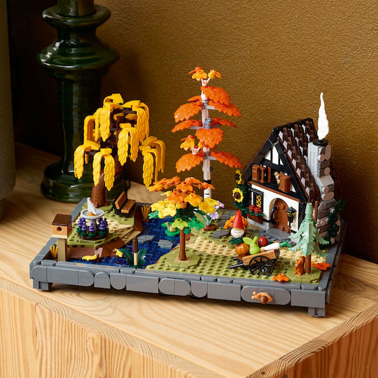 LEGO Icons Есенна Къща Градина за 18+ Години 1102 Бройки