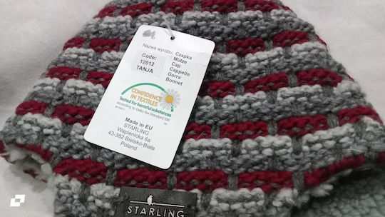 Beanie Beanie Knitted in Gray color