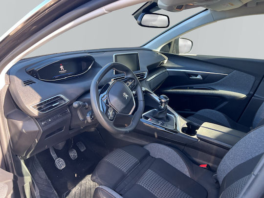 Peugeot 3008 1.5 BlueHDI Corporate '22