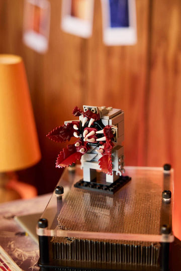 LEGO Brick Headz "Stranger Things" Eleven, Max, Demogorgon & Holly Figures pentru 10+ ani Ani 584buc