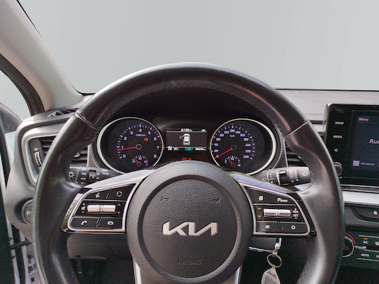 Kia XCeed - Ксийд 1.5T LX Optimum iMT 48V Хибрид MHEV '22