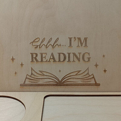 Ξύλινη Βάση Ανάγνωσης Θήκη Shhh… I’m Reading Toxylo