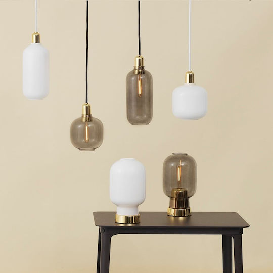 Normann Copenhagen Amp Glas Tischlampe mit Gold Basis