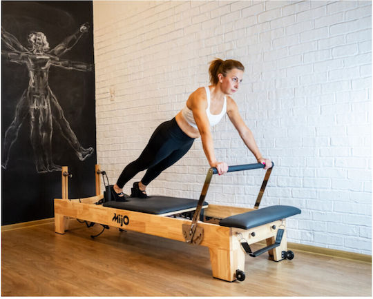 Mijo Reformer mit Turm Mijo Pilates-Bett
