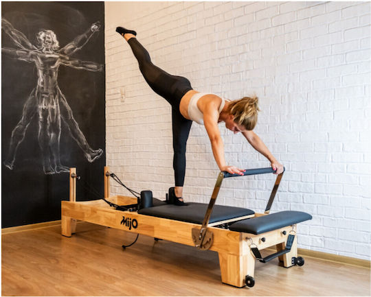 Mijo Reformer mit Turm Mijo Pilates-Bett