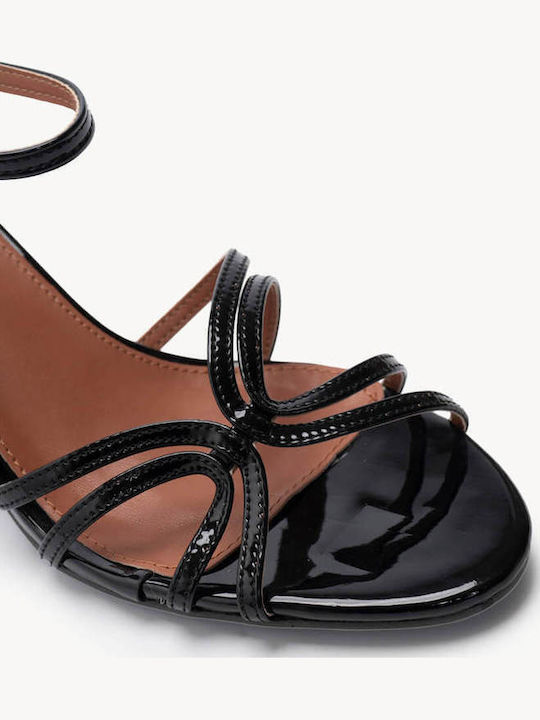 Schwarze Damen Sandalen Mit Dünnen Riemen Glänzendes Finish