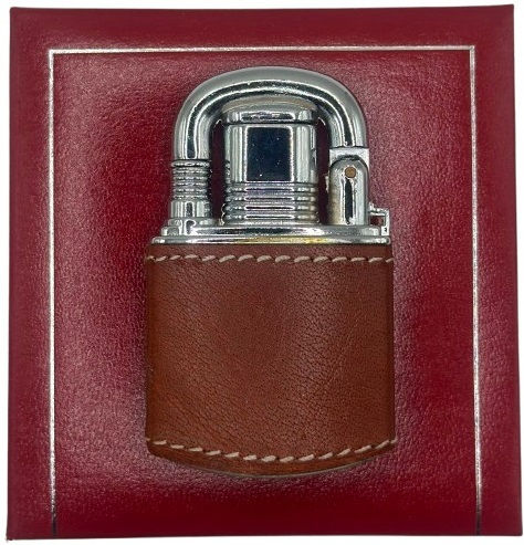 Tou Pappou Lighter Flame in Brown color
