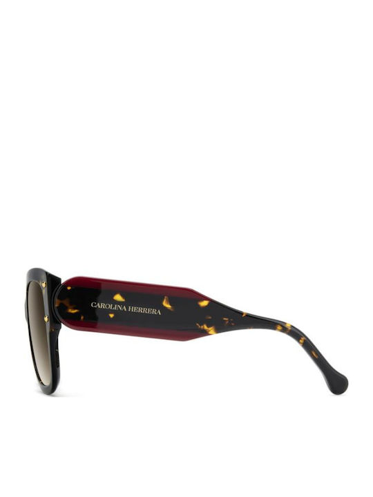 Carolina Herrera Brown Sunglasses with Horn-Rimmed Frame Carolina Herrera Brown Sunglasses with Horn-Rimmed Frame