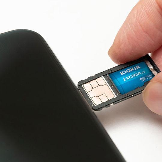 Kioxia microSDXC 256GB U3 V30 A2 UHS-I 160MB/s με αντάπτορα