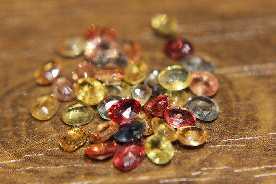Safire Pietre Naturale 8.80ct 37buc