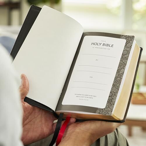 Rsv Personal Size Bible With Cross References, Black Leathersoft, (sovereign Collection)
