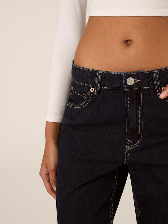 Women's Jean Pants in Straight Leg Style