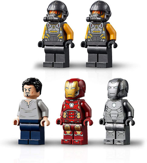 LEGO Super Heroes Iron Man Armory pentru 7+ Ani
