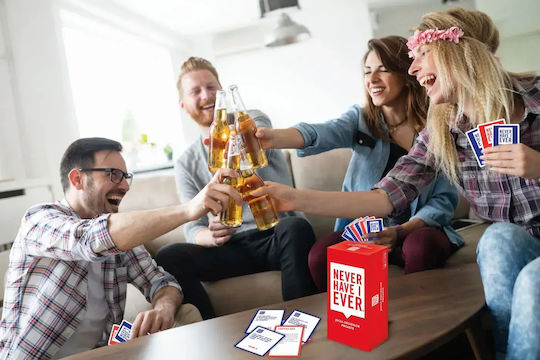 Επιτραπέζιο Παιχνίδι Bad Decisions για 4-12 Παίκτες 18+ Ετών (RO) Jocuri