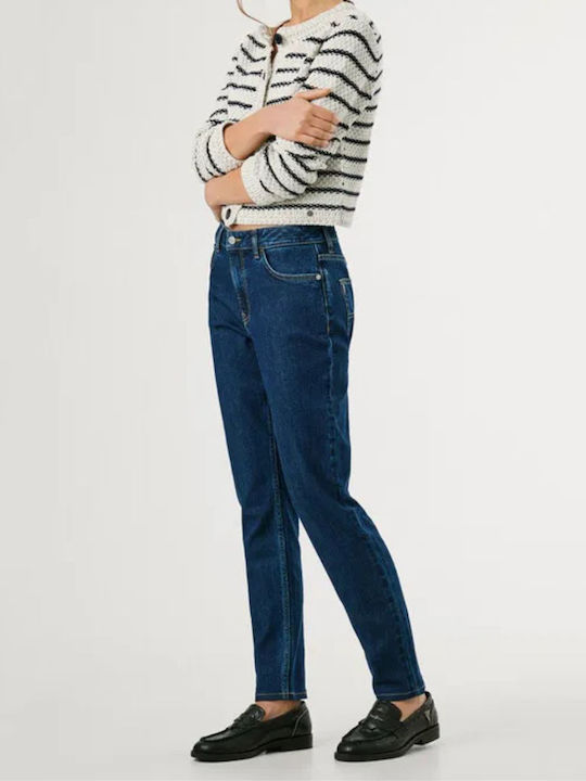 Women's Jean Pants in Tapered Leg Style