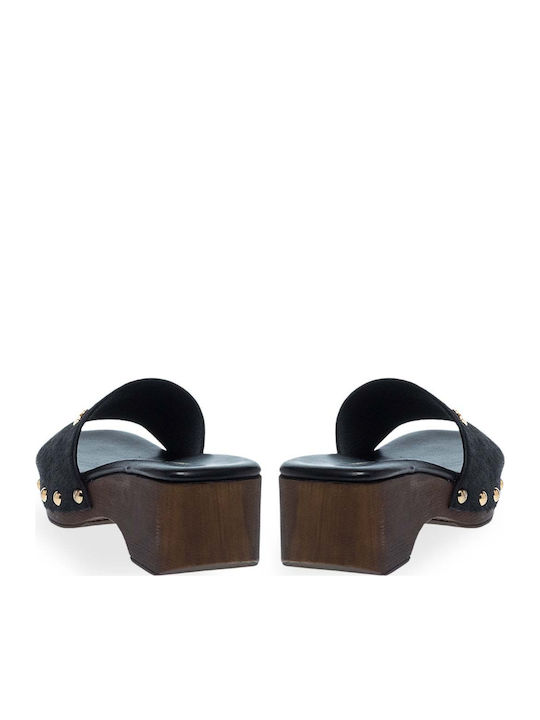 Leather Mules With Heel In Black Colour