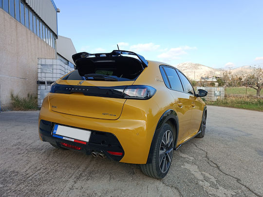 Motordrome Car Roof Spoiler Made of Polyurethane Peugeot 208
