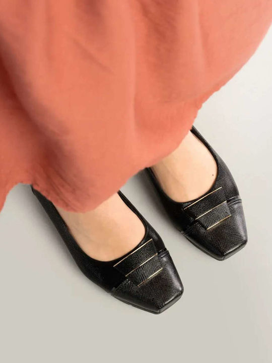 Women's Ballerina Shoes in Black Color