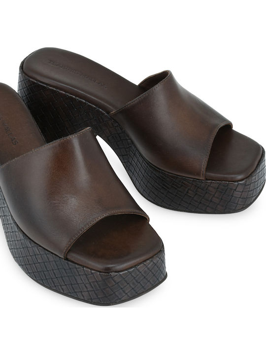 Δερμάτινα Mules με Ψηλό Τακούνι σε Καφέ Χρώμα
